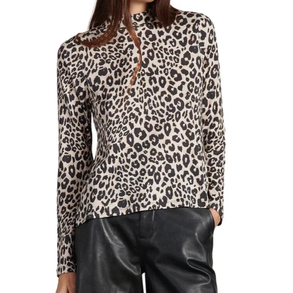 NWT Sanctuary Mock Neck Long Sleeve Tee in Cheetah